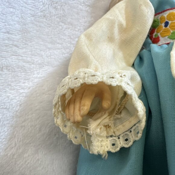 Vintage Effanbee International Doll 11" 1976 Holland Blonde Braids Sleeping Eyes - Picture 9 of 10